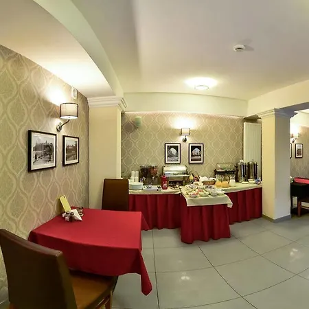 Szálloda Miodowa 3*